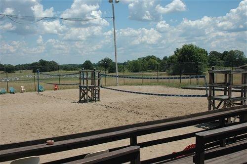 4 Sand volleyball courts