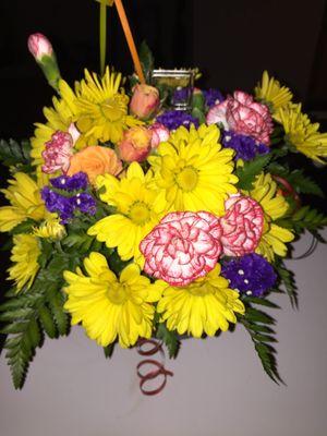 This is my beauty flowers for my birthday. Yeah Happy Birthday!!!! to all November babies :0)