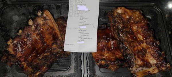 check you food before you leave, don't trust them, no resolution. Ordered dry ribs, no sauce. Ribs turned upside-down & sauce wasn't visible