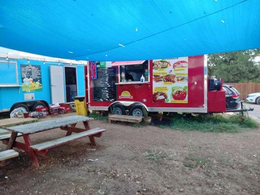 Leyla's food truck park