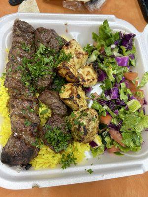 Meat platter with rice and salad