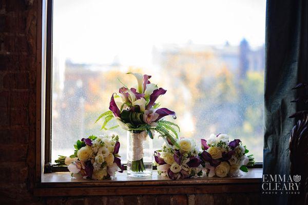 Wedding at Deity - Cool Brooklyn wedding venue. Bride & bridesmaids bouquets