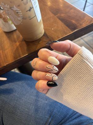 Dip powder nails