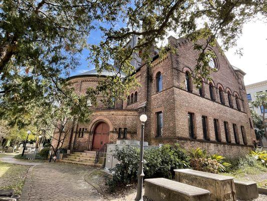 Circular Congregational church