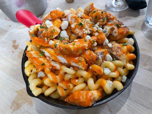 Buffalo Chicken Mac and Cheese