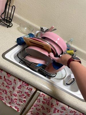 Left dishes not done in the sink