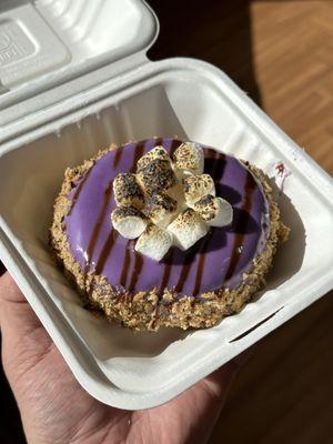 Ube S'mores (Instagram: foodwithbros)