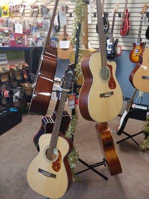 Acoustic, A/E, Electric, 3/4 Size guitars in stock!