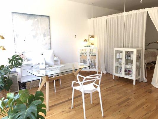 Beacon Aesthetics is holistic skincare and electrolysis studio