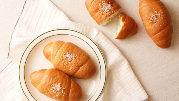 Infamous korean style bread : salted butter bread.   Unsure why people are crazy over it, but it is on the market   Light snack on-to-go