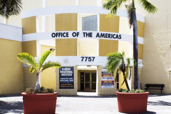 Our Miami office is conveniently located right off of the Palmetto Expressway (FL 826).