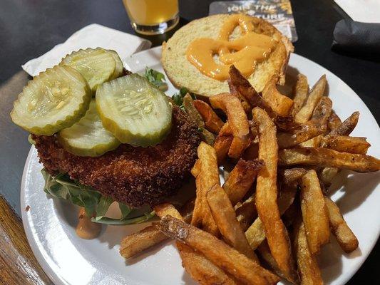 Fried chicken sandwich