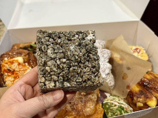 Black sesame rice krispy