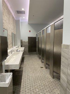 Clean restrooms near food court