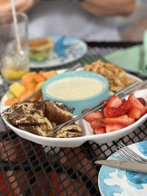 Breakfast Fondue!