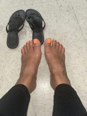 Gel pedicure with scrub #024(picture taken next day)