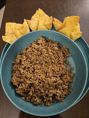 Plain fried rice, lit just rice and Crab Rangoon.