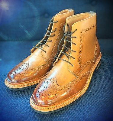 Our custom burnt toe look will enhance any pair of brown shoes or boots.