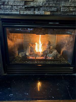 Gas fireplace