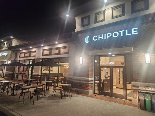 Front of Chipotle with plenty of parking spots!