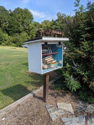 Community Book Box in Town Creek Park, Waxhaw