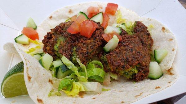 Falafelraptor ($6), made vegan w/o cheddar, feta & yogurt. Nothing memorable.