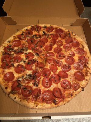 Hand tossed pepperoni with half mushroom