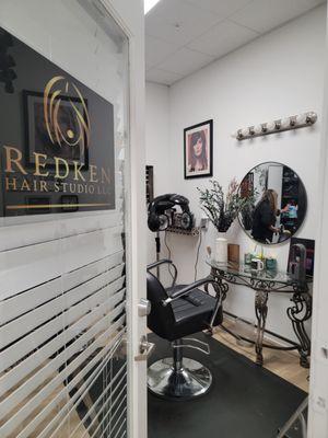 Redken Hair Studio Suite #120