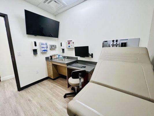 Exam room for physicals and urgent care at AFC Urgent Care in Torrance, CA