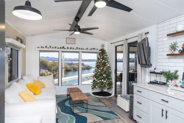 Christmas at 
 Inspiration Point Lakehouse Unit #B43