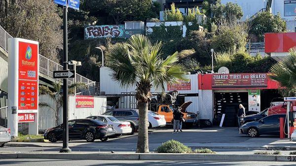 Juarez Tire & Brakes service in Ceasar Chavez Avenue SF