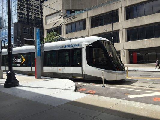 The street tram, looking very futuristic.  Must ride this!