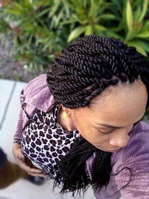 Senegalese twist front