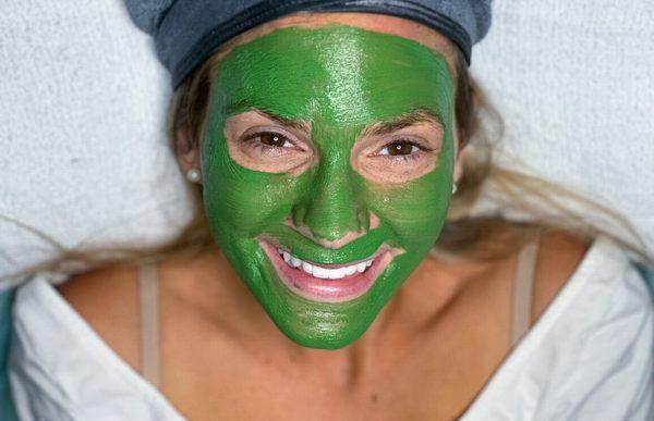 Ultra-Hydrating Enzyme Facial