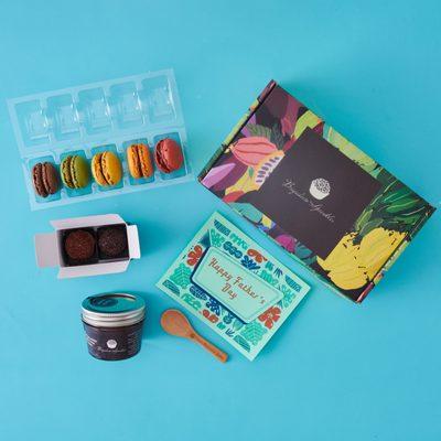 Father's Day Sweet  Gift Set: 5 macaroons w/brigadeiro filling. Box w/2 brigadeiros (noir and milk chocolate), 1 jar spread w/wooden spoon.