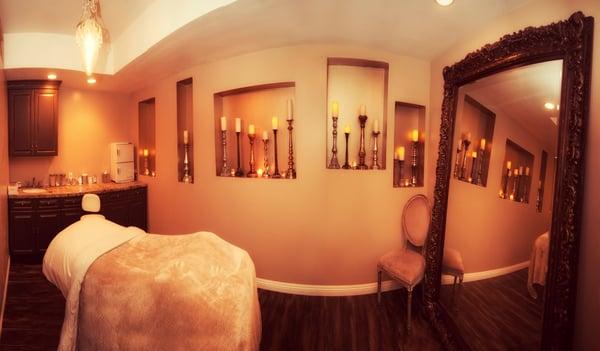 Our goal is to give you the most magical, relaxing, beneficial facial of your life. We'd be honored to do so!