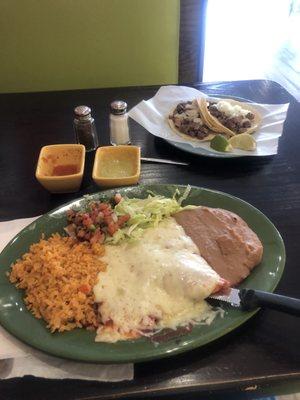 Cheese enchiladas with tacos de lengua