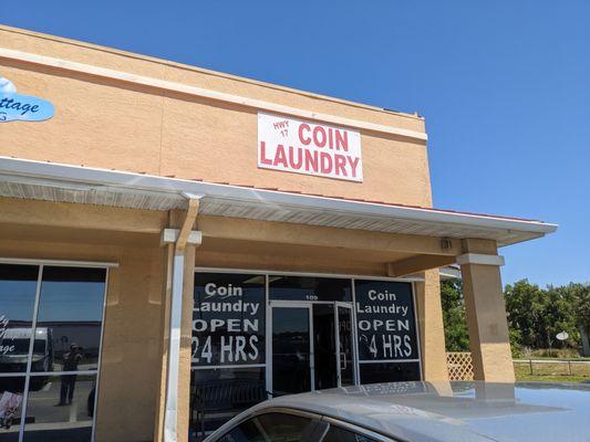 Highway 17 Coin Laundry, Punta Gorda