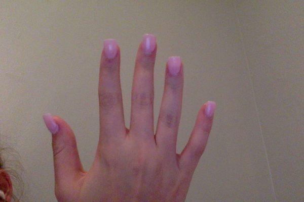 Looking at the index finger, it is very crooked, not to mention they didn't go down with the product on my entire nail. Also is badly shaped