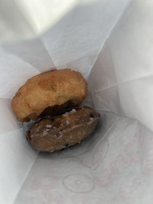 Cake donuts -- ordered 1, she gave me 2 :))