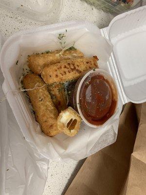 Mozzarella Sticks (5)