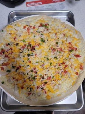 Chicken garlic pizza(uncooked)