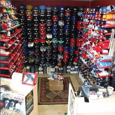 Fitted, Snapback, Dad hats, Strapback,Flexfit, all top brands, all authorized and REAL, deals on ALL!!