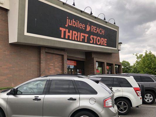 Sign - Jubilee thrift store Bellvue