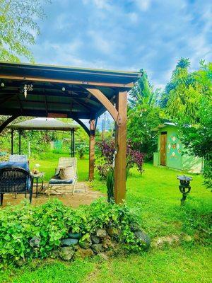 More living spaces overlooking the garden