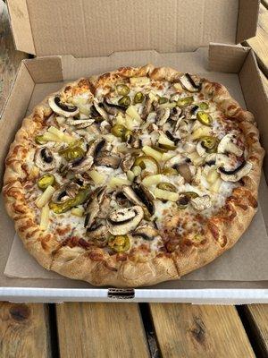 14" Chicken, Mushroom, Jalapeño, and Pineapple.  Delicious