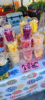 Fruit cups to go