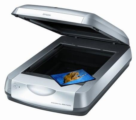 Photo scanning of loose photographs and albums to digital. Digital Roots scans photos and converts to digital - JPEG or TIFF available