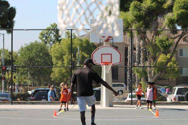 From fundamental skills to game time, Santee Basketball League has it all. Come and play!  #SanteeYouthBasketball #LeagueInfo