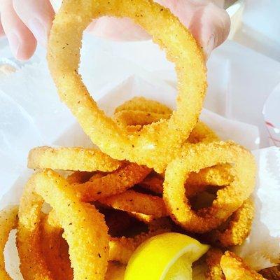 The size of these Fried Calamari compared to my fingers